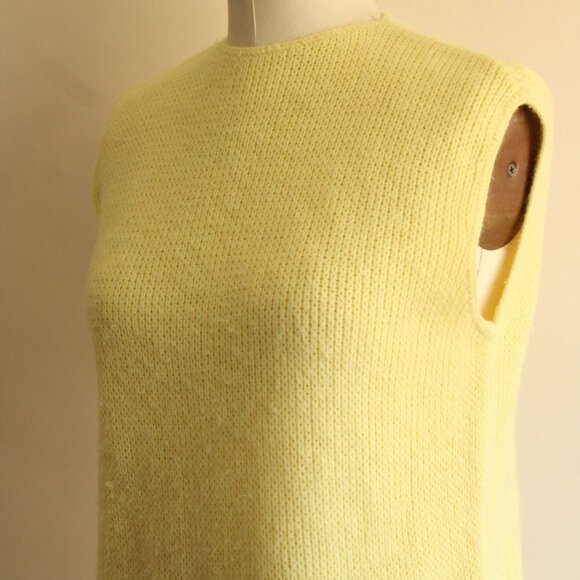Vintage 1960s Sweater Vest, Classic Creations Yellow Knit, Zipper Back - Picture 8 of 10